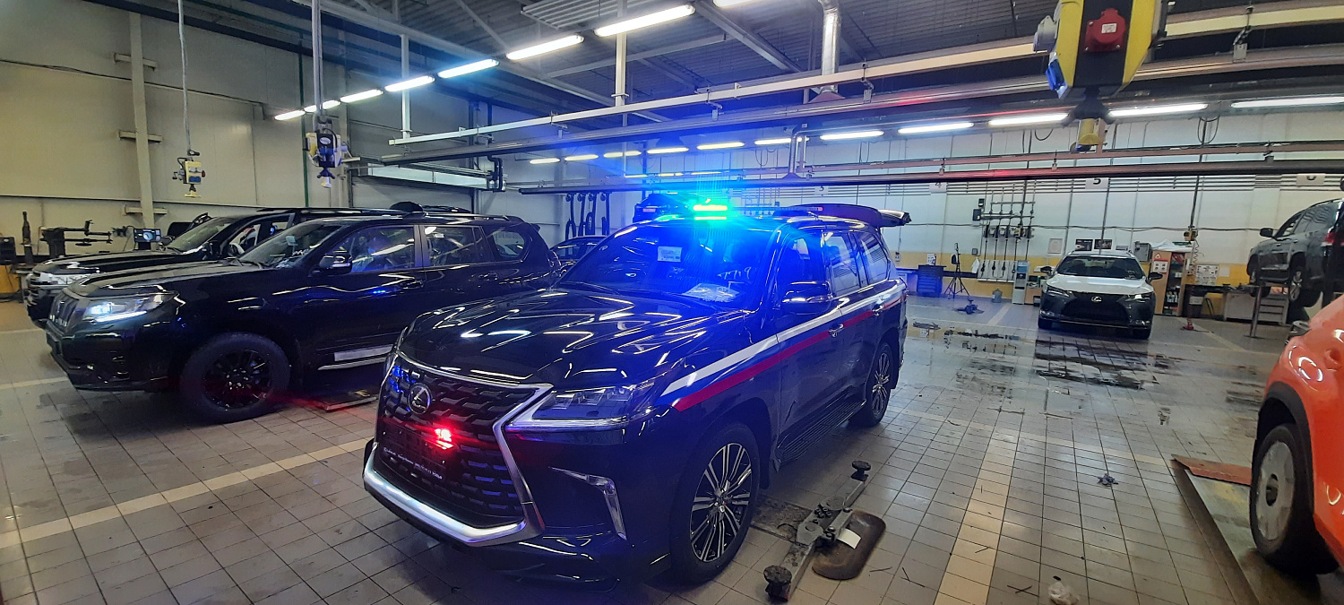 Установка стробоскопических фар-вспышек